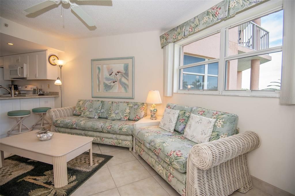 Recently Sold: $480,000 (2 beds, 2 baths, 800 Square Feet)