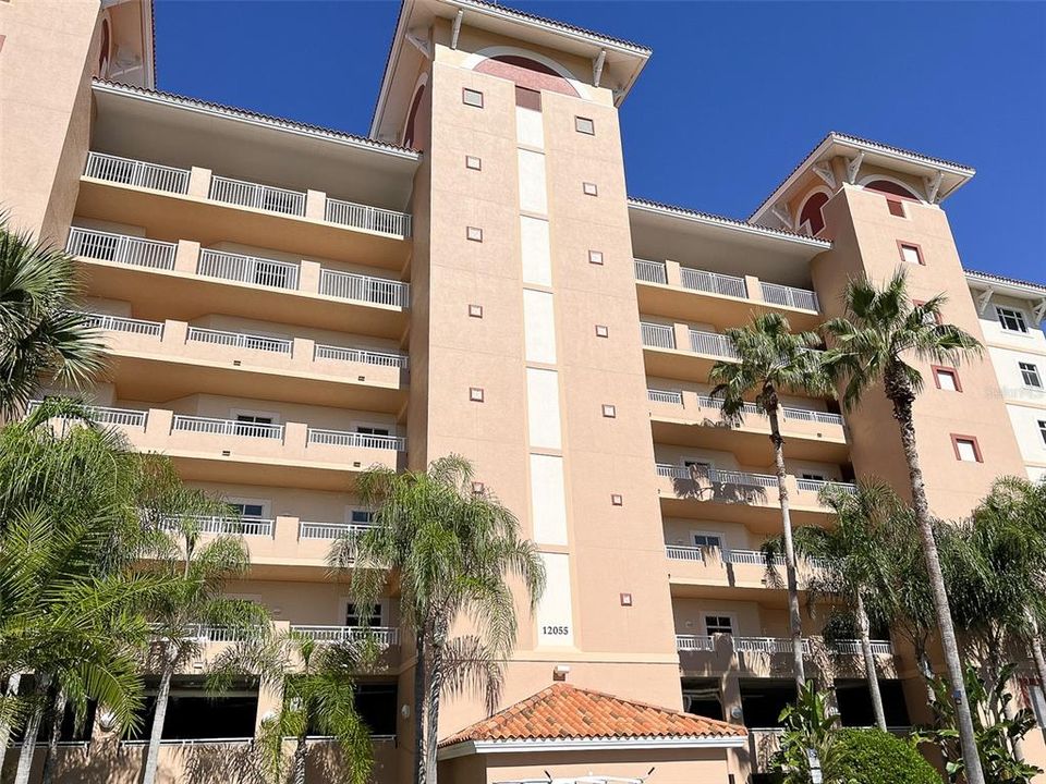 Recently Sold: $400,000 (3 beds, 2 baths, 1770 Square Feet)