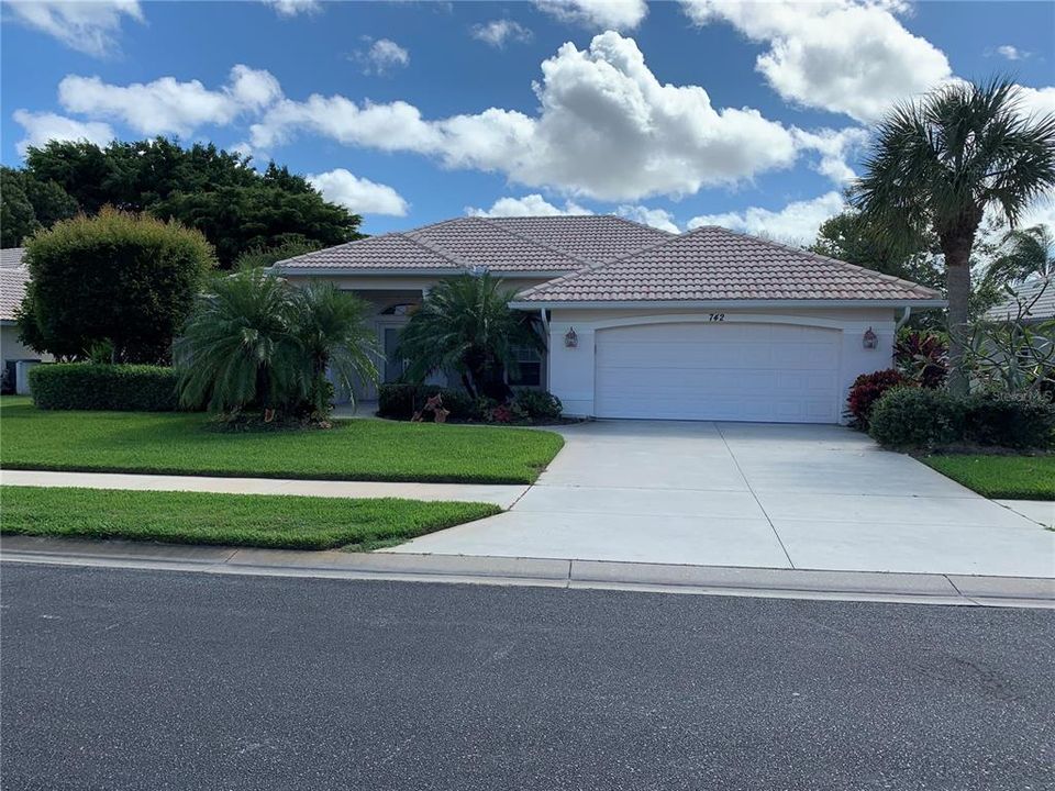 Recently Sold: $459,900 (3 beds, 2 baths, 2006 Square Feet)