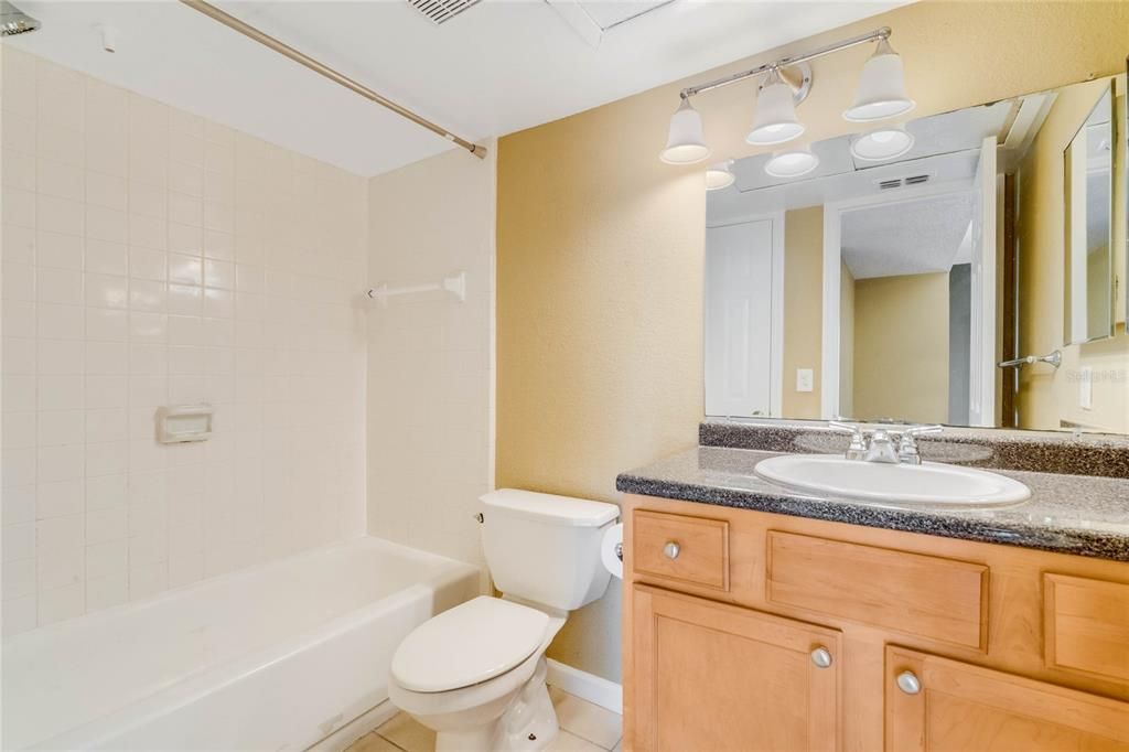Недавно арендовано: $1,100 (1 спален, 1 ванн, 644 Квадратных фут)