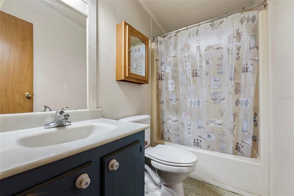 最近售出: $199,900 (5 贝兹, 4 浴室, 2472 平方英尺)