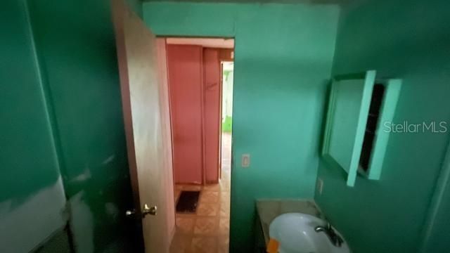 Vendido Recientemente: $59,900 (4 camas, 2 baños, 1620 Pies cuadrados)