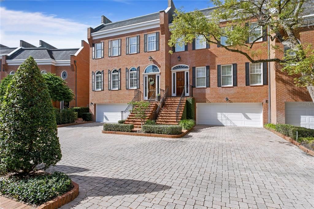 Recently Sold: $1,585,000 (3 beds, 4 baths, 4689 Square Feet)