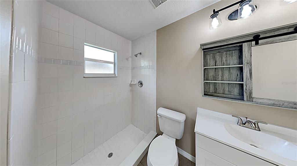 最近售出: $254,900 (3 贝兹, 2 浴室, 1144 平方英尺)