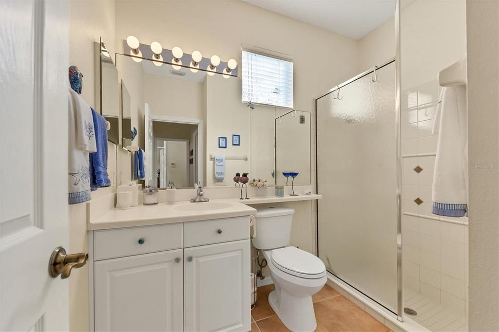 Recently Sold: $600,000 (2 beds, 2 baths, 1801 Square Feet)