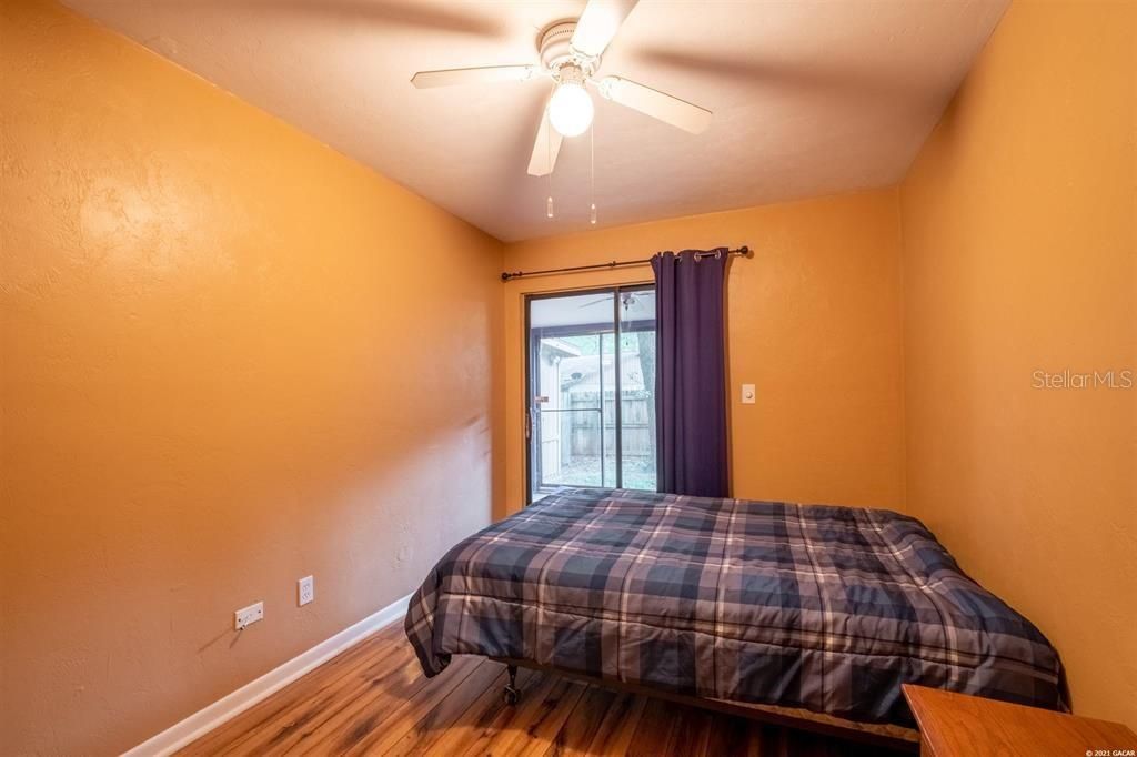 Recently Rented: $950 (2 beds, 1 baths, 788 Square Feet)