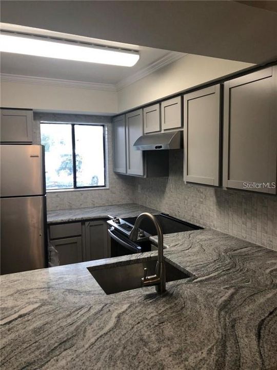 Active With Contract: $119,786 (1 beds, 1 baths, 756 Square Feet)
