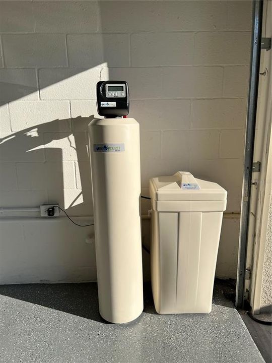 Entire home water softener.