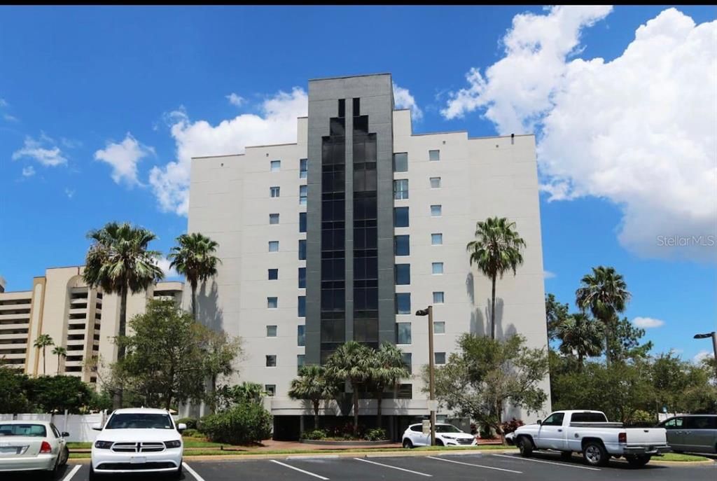 Recently Sold: $115,000 (1 beds, 1 baths, 408 Square Feet)
