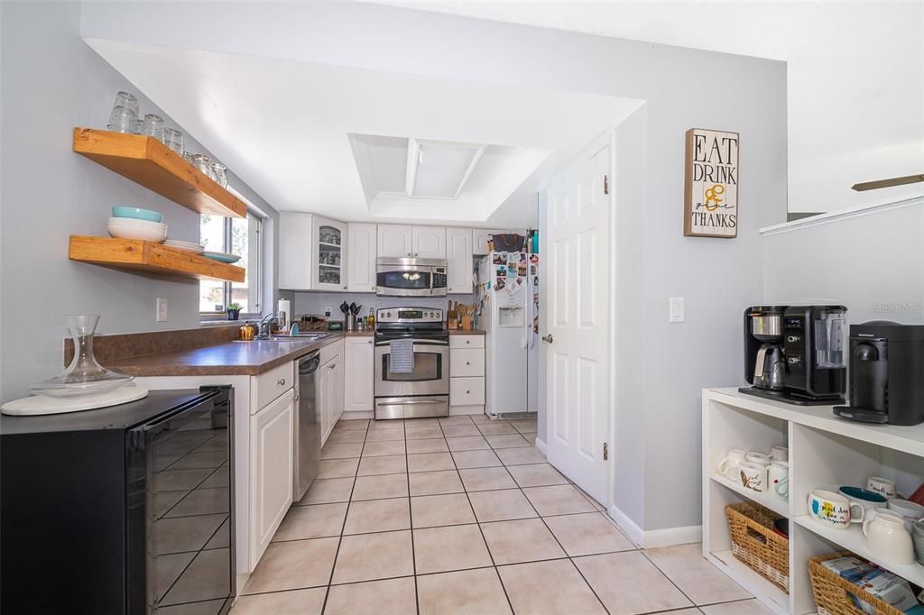 Recently Sold: $310,000 (3 beds, 2 baths, 1246 Square Feet)