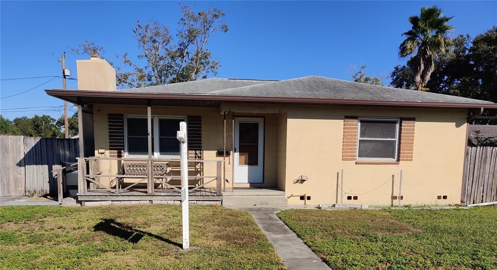 Recently Sold: $205,000 (2 beds, 2 baths, 1136 Square Feet)