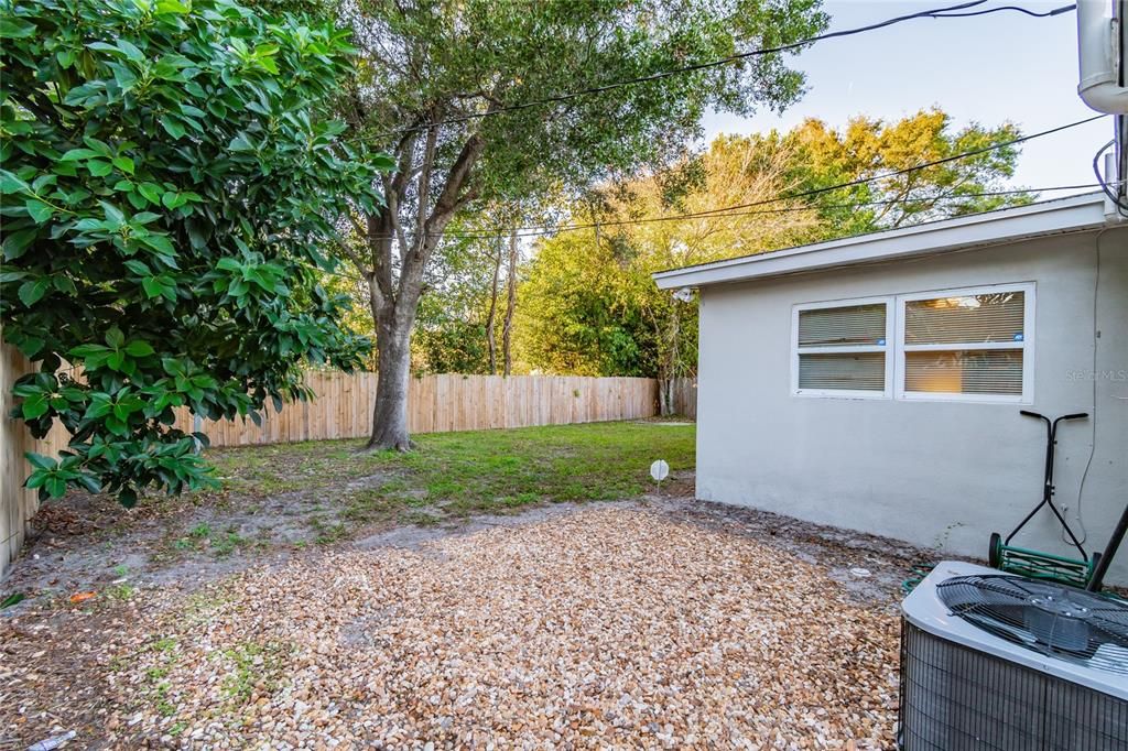 Recently Sold: $275,000 (4 beds, 2 baths, 1345 Square Feet)
