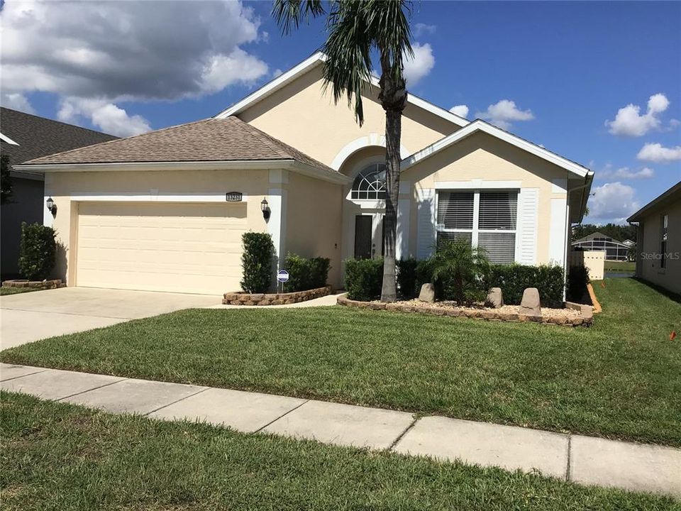 Recently Sold: $469,500 (4 beds, 2 baths, 1970 Square Feet)