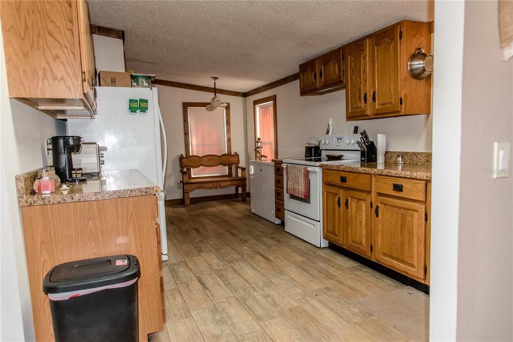 Recently Sold: $360,000 (3 beds, 2 baths, 1260 Square Feet)