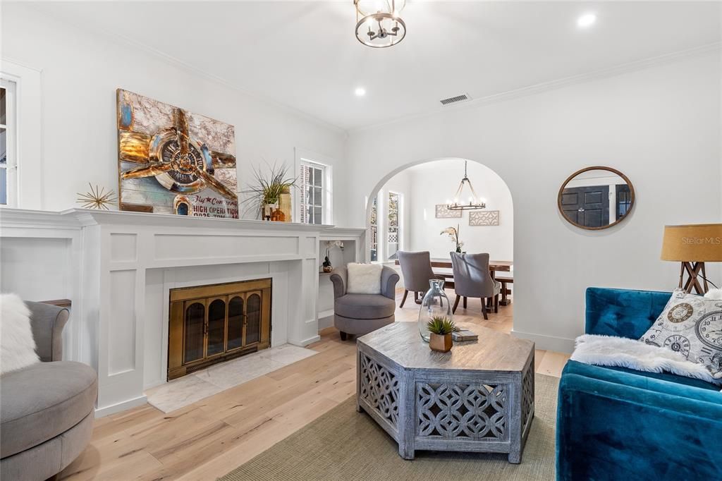 Recently Sold: $899,000 (3 beds, 3 baths, 2191 Square Feet)