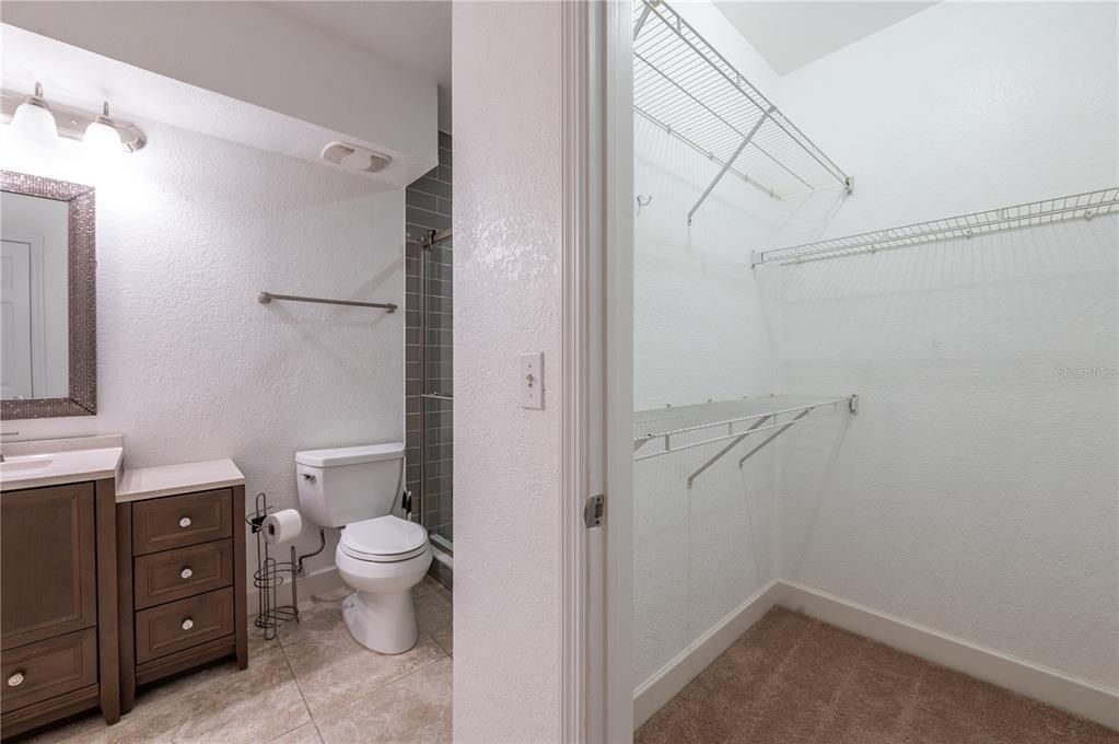最近租的: $2,000 (2 贝兹, 2 浴室, 1215 平方英尺)