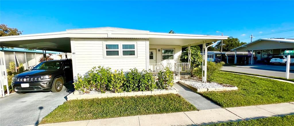 Recently Sold: $142,500 (2 beds, 2 baths, 1140 Square Feet)