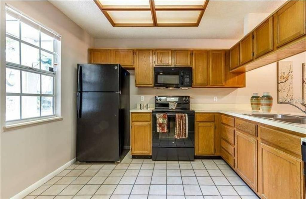 Recently Rented: $1,700 (2 beds, 2 baths, 1234 Square Feet)