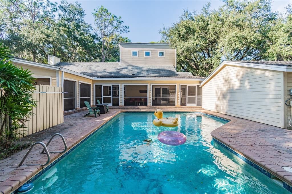 Recently Sold: $1,169,000 (6 beds, 5 baths, 4200 Square Feet)