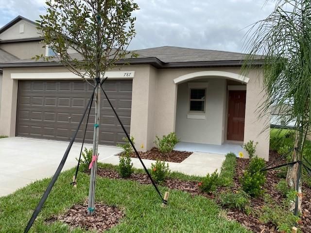 Recently Rented: $1,895 (3 beds, 2 baths, 1451 Square Feet)