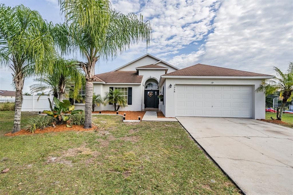 Recently Sold: $399,900 (4 beds, 2 baths, 1804 Square Feet)