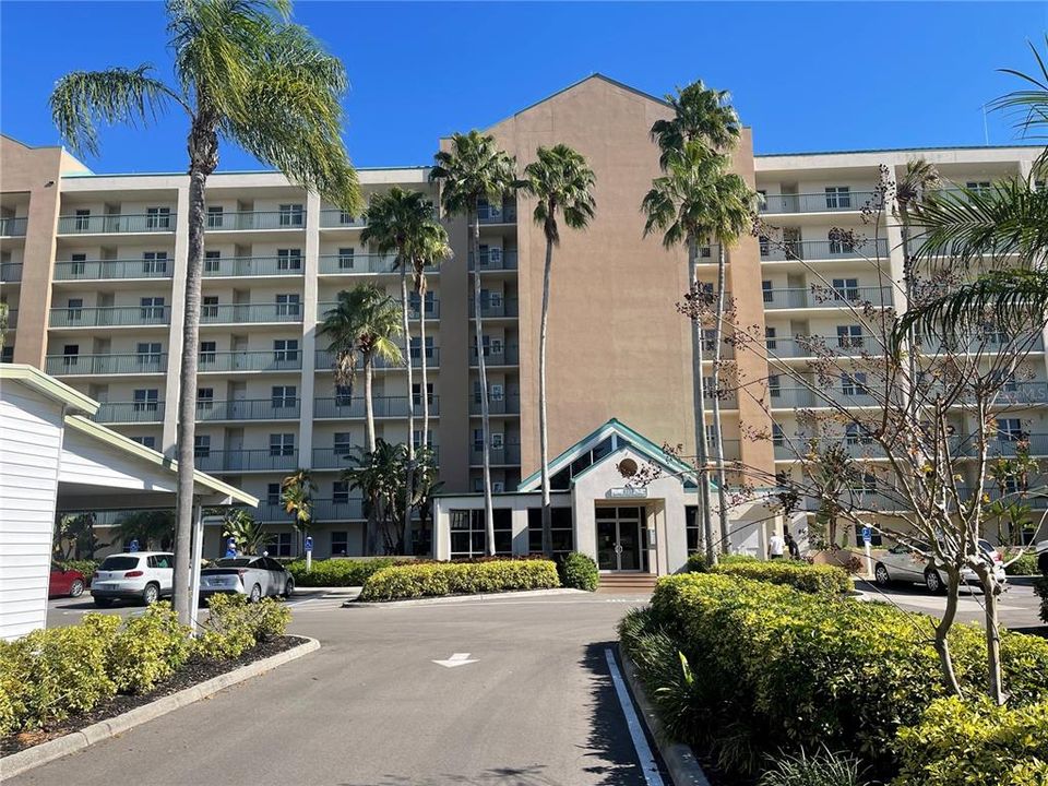 Recently Sold: $120,000 (1 beds, 1 baths, 728 Square Feet)