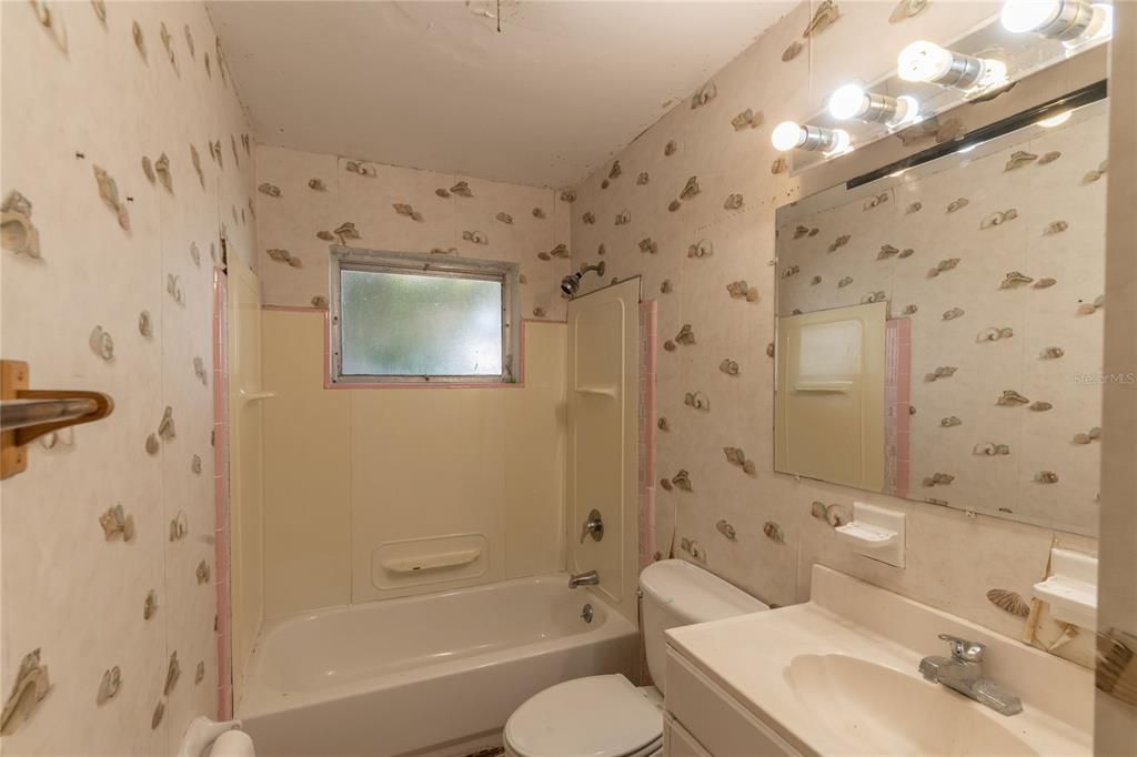 最近售出: $525,000 (3 贝兹, 2 浴室, 1630 平方英尺)