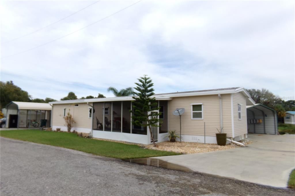 Recently Sold: $164,900 (2 beds, 2 baths, 908 Square Feet)