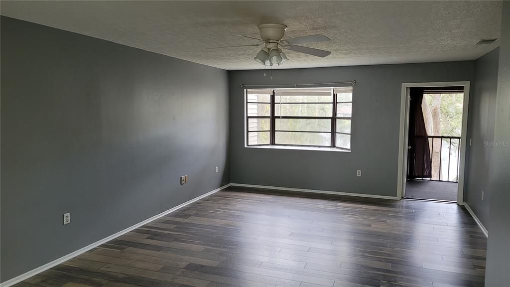 Recently Rented: $1,100 (2 beds, 1 baths, 1008 Square Feet)