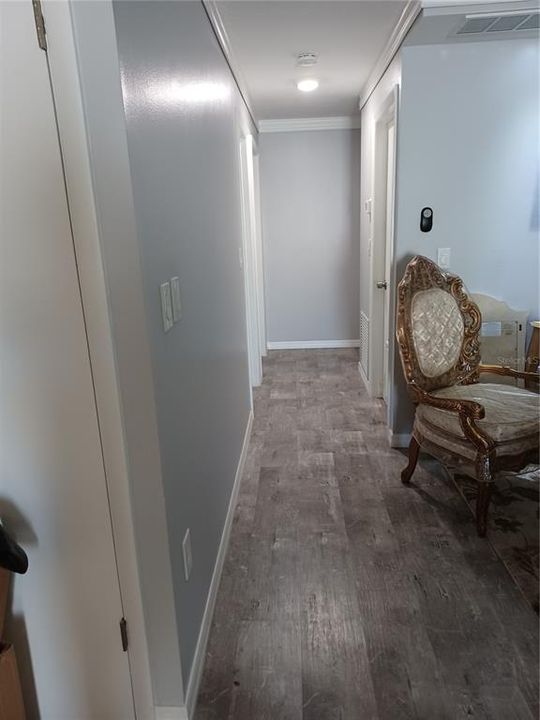 Hallway to bedrooms/laundry and bath