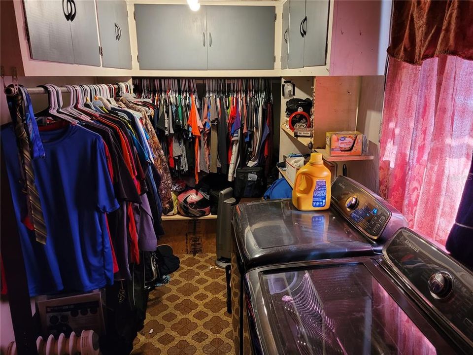 Vendido Recientemente: $99,900 (2 camas, 1 baños, 900 Pies cuadrados)