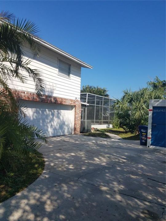 Recently Sold: $450,000 (3 beds, 3 baths, 2791 Square Feet)