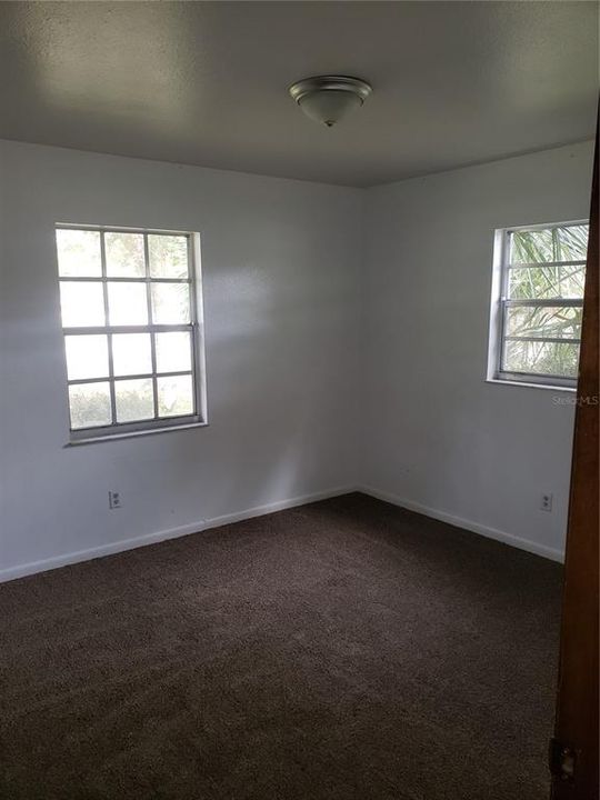 Recently Rented: $1,400 (3 beds, 2 baths, 1241 Square Feet)