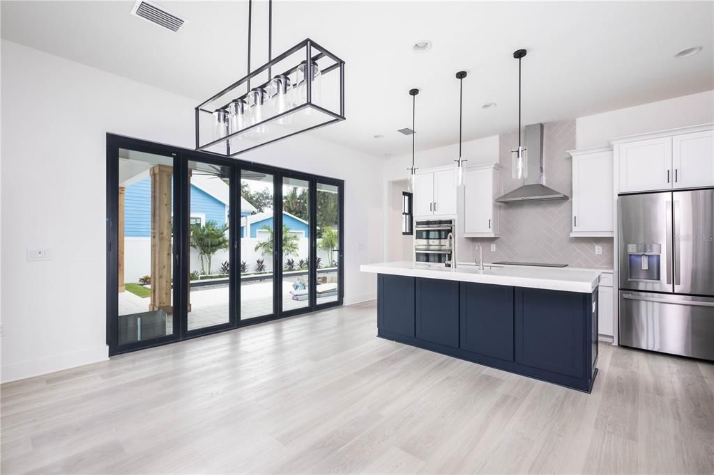 Recently Sold: $1,200,000 (5 beds, 3 baths, 3196 Square Feet)