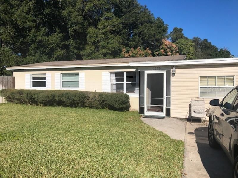 Recently Sold: $240,000 (2 beds, 1 baths, 1152 Square Feet)