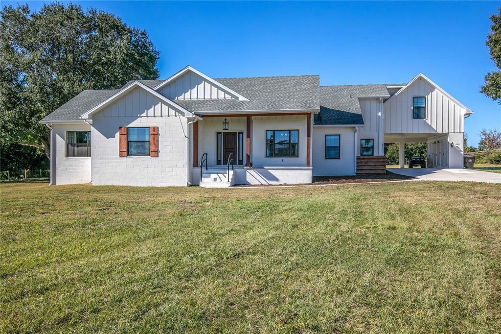 Recently Sold: $558,000 (4 beds, 3 baths, 2236 Square Feet)