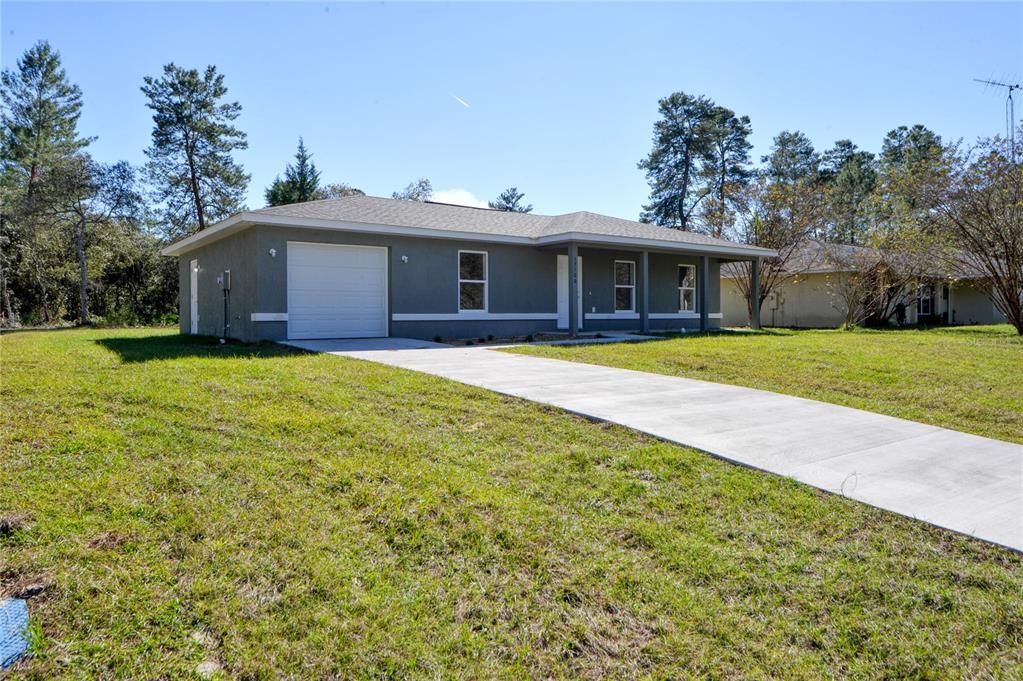 Recently Sold: $200,000 (3 beds, 2 baths, 1047 Square Feet)