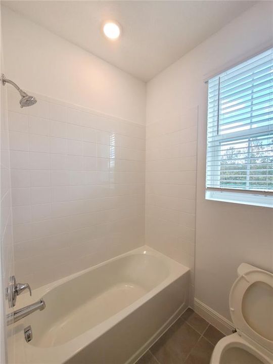 最近租的: $2,700 (4 贝兹, 2 浴室, 2516 平方英尺)