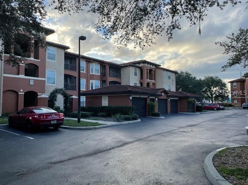 Recently Rented: $1,800 (3 beds, 2 baths, 1362 Square Feet)