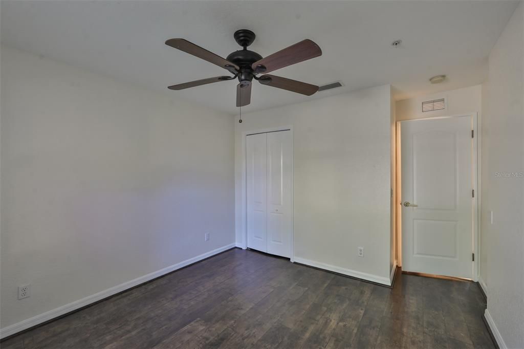 Recently Sold: $239,000 (2 beds, 2 baths, 1316 Square Feet)