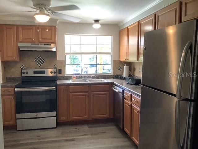 Recently Sold: $267,000 (3 beds, 2 baths, 1248 Square Feet)