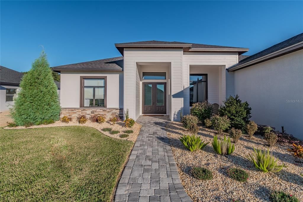 Recently Sold: $669,900 (4 beds, 3 baths, 2551 Square Feet)