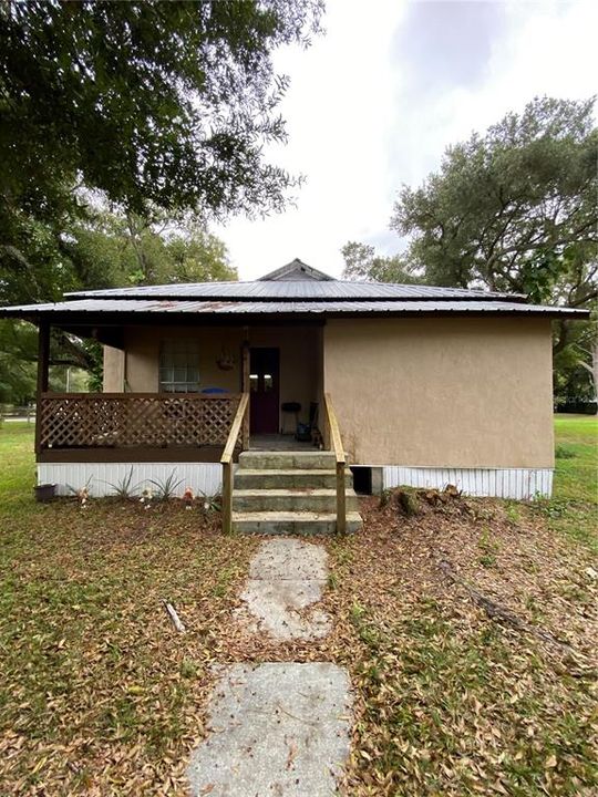 Recently Sold: $167,500 (3 beds, 2 baths, 1148 Square Feet)