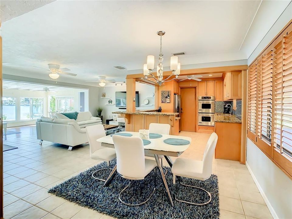 Recently Sold: $1,100,000 (2 beds, 2 baths, 1502 Square Feet)