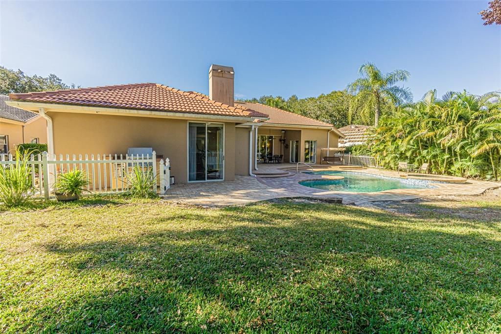 Recently Sold: $900,000 (4 beds, 3 baths, 3163 Square Feet)