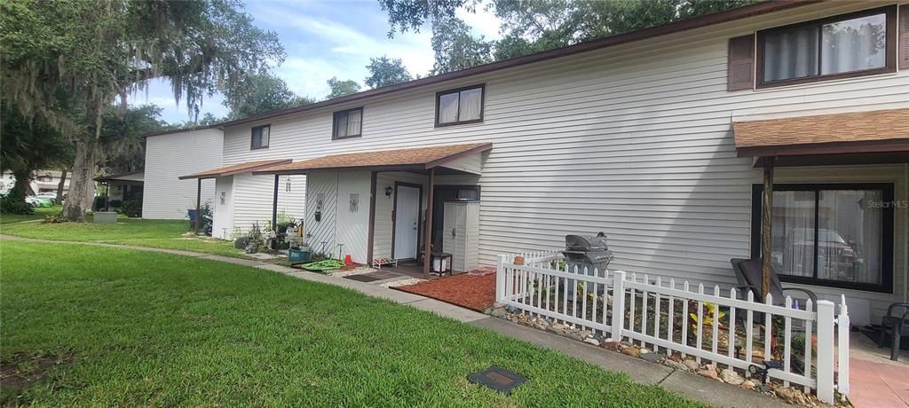 Recently Sold: $114,900 (2 beds, 1 baths, 995 Square Feet)