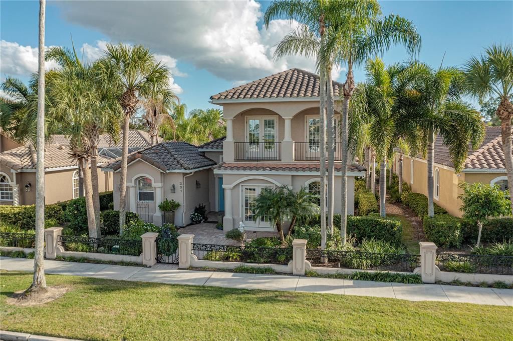 Recently Sold: $1,285,000 (4 beds, 4 baths, 2407 Square Feet)