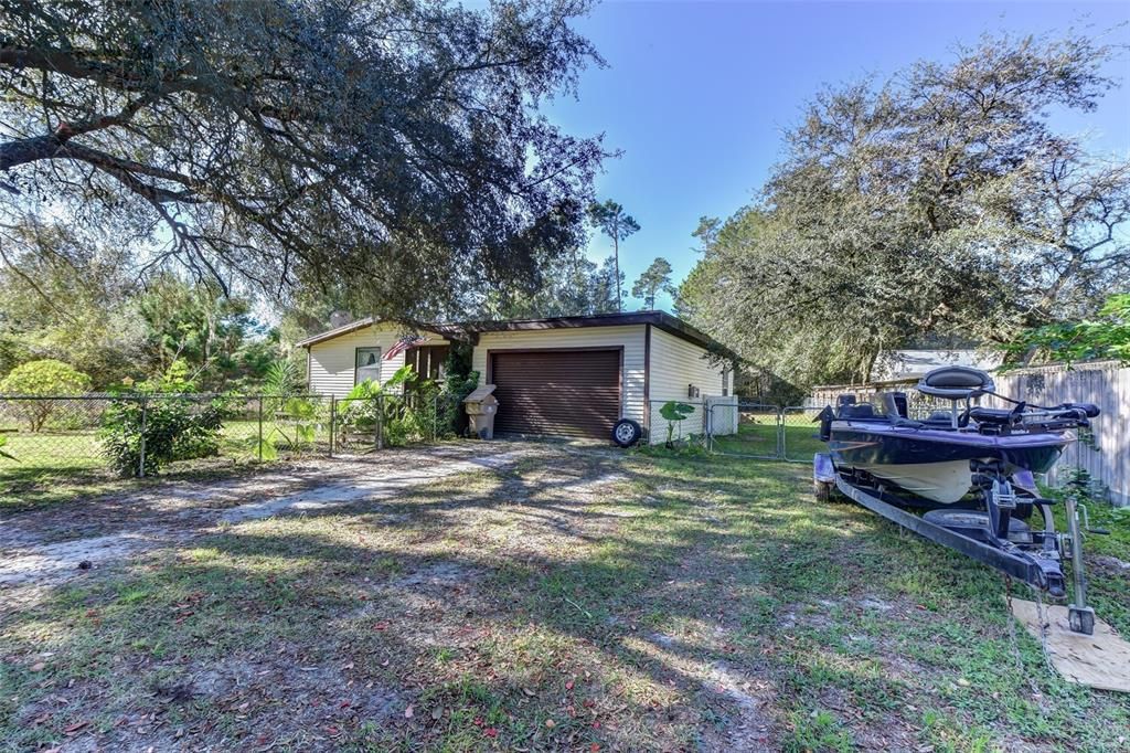 Recently Sold: $159,900 (4 beds, 2 baths, 1628 Square Feet)