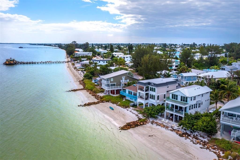 Recently Sold: $6,900,000 (4 beds, 4 baths, 2530 Square Feet)