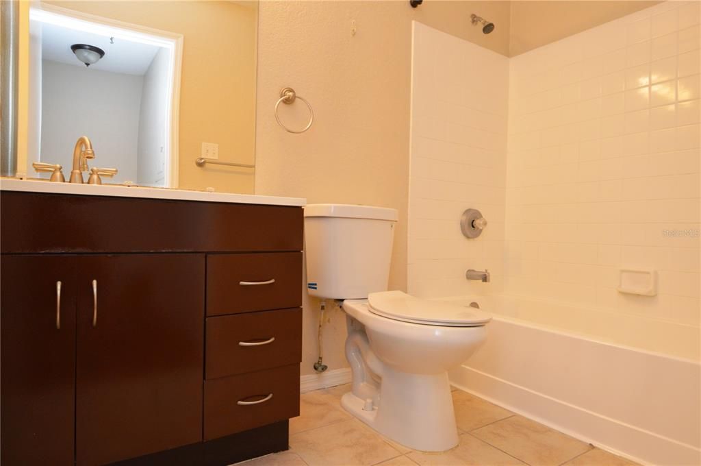 Недавно арендовано: $1,300 (1 спален, 1 ванн, 742 Квадратных фут)